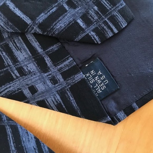 Silk Tie - Picture 2 of 3